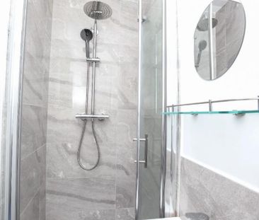 5 bedroom House To Let Total Size: 1411 SQ FT - Photo 1