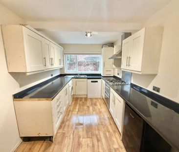 3 bedroom terraced house to rent - Photo 4