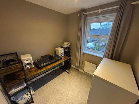 Sharket Head Close, Queensbury, Bradford, BD13 - Photo 4