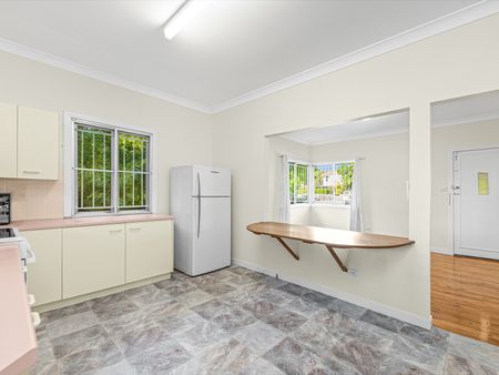 175 Pine Street, Wynnum QLD 4178 - House For Rent | Domain - Photo 5