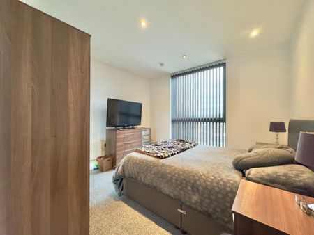 1 bedroom Flat To Let - Photo 4