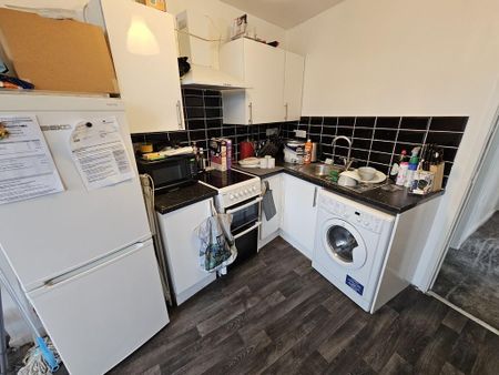 2 bedroom apartment to rent - Photo 4