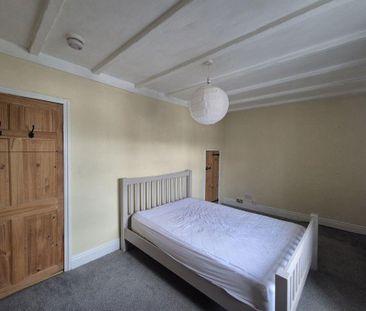 2 bedroom semi-detached house to rent - Photo 5