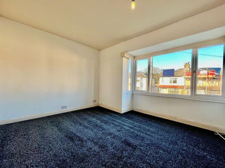 Calverley Moor Avenue, Pudsey - Photo 2