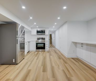 For Lease - 8 First Avenue Unit# Lower, Toronto, Ontario - Photo 3