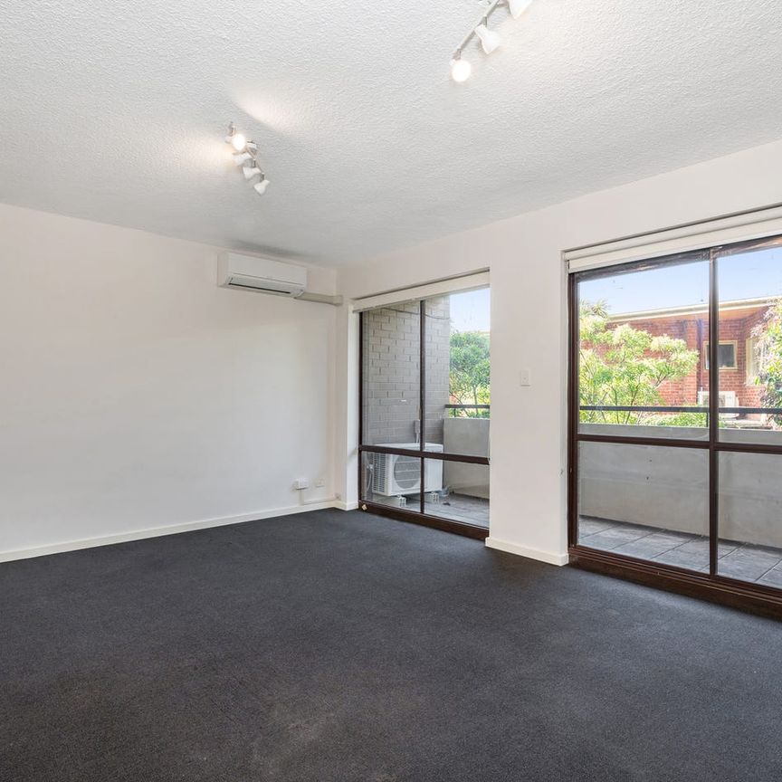 Ultimate Inner-City Living - Photo 1