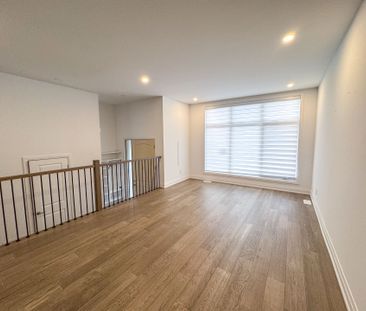 For Lease - 22 Direzze Court, Richmond Hill, Ontario - Photo 3