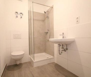 Stilvolle 2-Zimmer-Neubauwohnung im Dachgeschoss - energieeffizient... - Foto 1