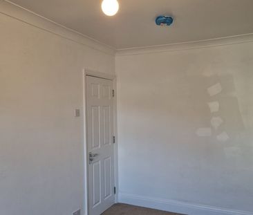 3 Bed Semi-Detached House, Morley Road, BS16 - Photo 5