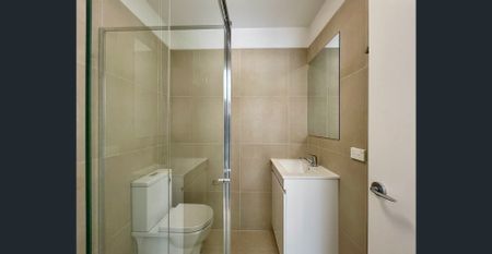 Rooming House with Private Ensuites – All Bills Included! - Photo 5