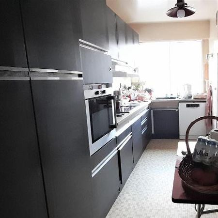 Location Appartement 5 pièces 115m² LIMOGES 87000 - Photo 4