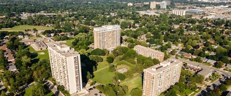 Park Royal Village Apartments | 2360 Bonner Road, Mississauga - Photo 1