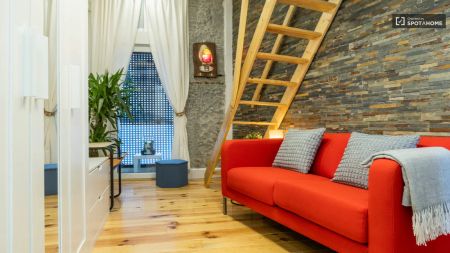 1-bedroom apartment for rent in Embajadores - Photo 2