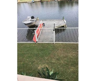REDUCED - Quality Water Front townhouse - Photo 6