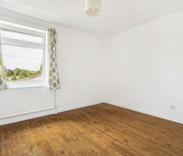 2 bedroom end of terrace house to rent - Photo 1