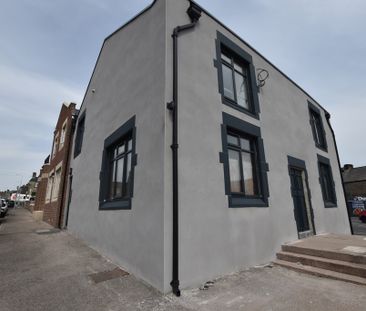 Belmont Road, Bolton - Photo 1