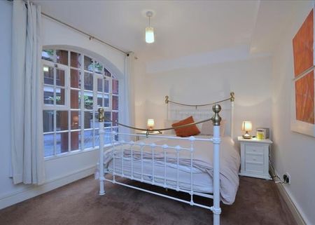 Room in a Shared Flat, Wapping High St, E1W - Photo 4