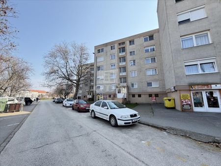 Kiadó jó állapotú panel lakás - Székesfehérvár - Fotó 5