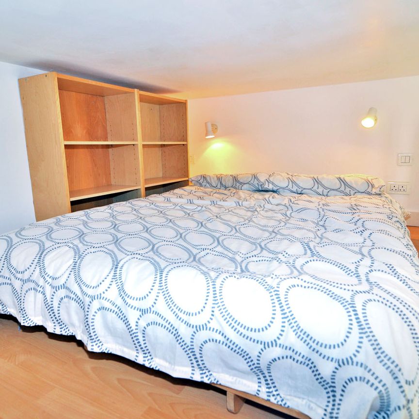 Studio for rent - Photo 1