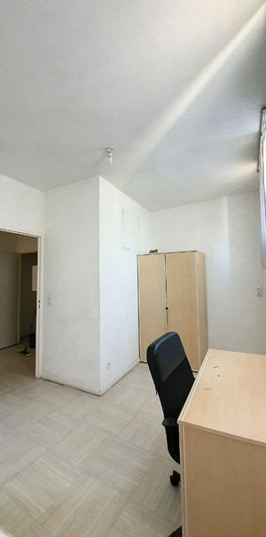 Apartment - Photo 2