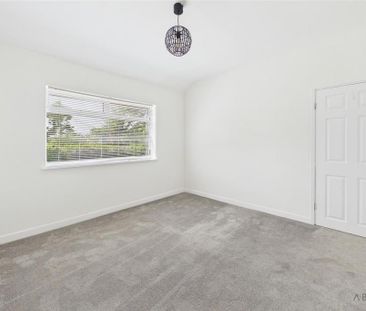 3 bedroom detached bungalow to rent - Photo 4