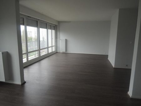 Location appartement 5 pièces 97.64 m2 à Tours - Photo 2