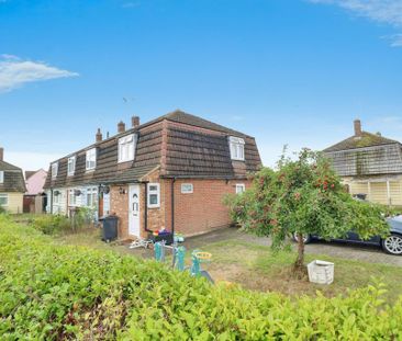 3 bedroom end of terrace house to rent - Photo 2