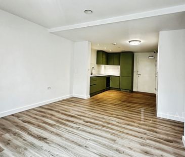 2 bedroom flat to rent Calibra Court -2-Bed Top Floor Flat-Allocate... - Photo 5