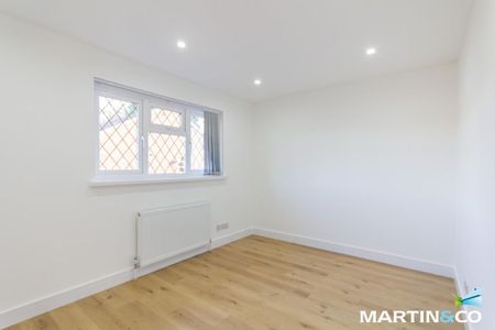 2 bedroom semi-detached house to rent - Photo 4