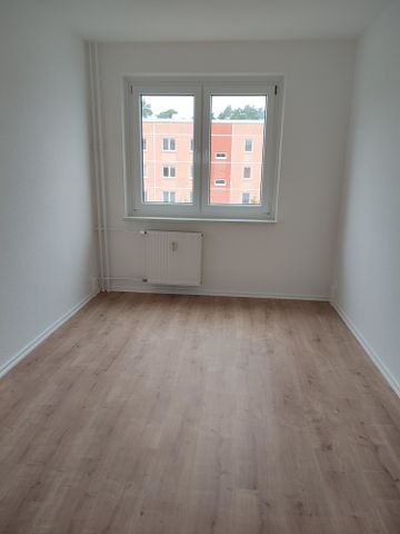 Zukünftig 3 Raumwohnung mit Balkon frei! Auf Wohnungssuche? Diese hier wartet auf Sie! - Foto 4