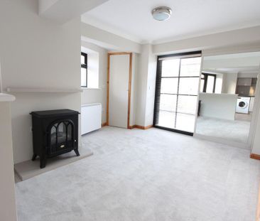 1 bedroom barn conversion to rent - Photo 1