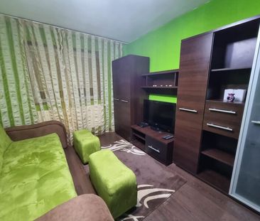 Titan, str. plt. Petre Ionescu, renovat, tv - Fotografie 3