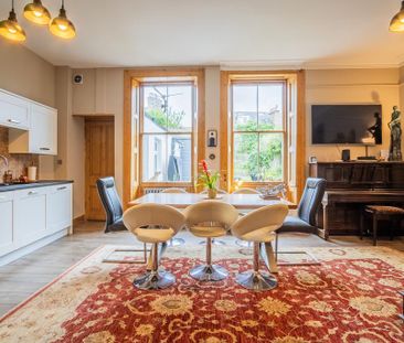 4 bedroom terraced house to rent - Photo 5