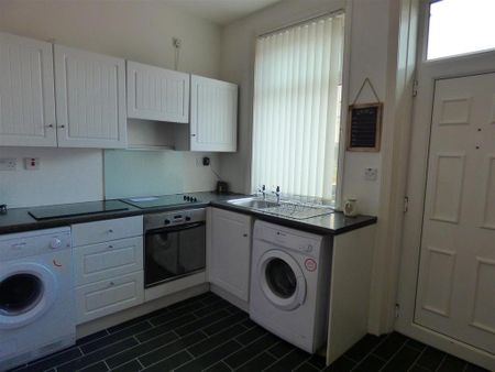 2 bedroom terraced house to rent - Photo 5