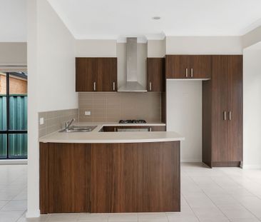 WELCOME HOME - DEVONIA PARK! - Photo 4