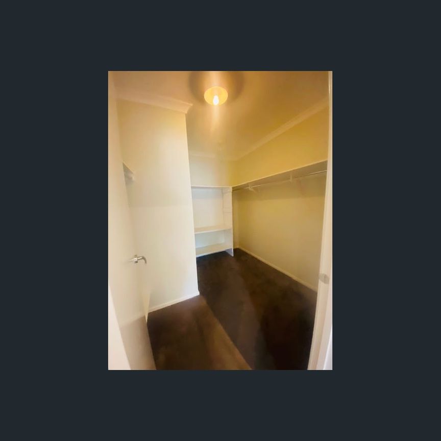 Charming Family Home in a Serene Neighbourhood - Photo 1