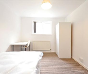 5 bedroom terraced house to rent - Photo 5