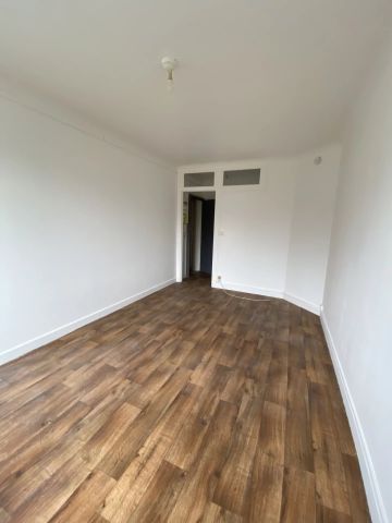 Location Appartement 3 pièces 43m² BOULOGNE SUR MER 62200 - Photo 2