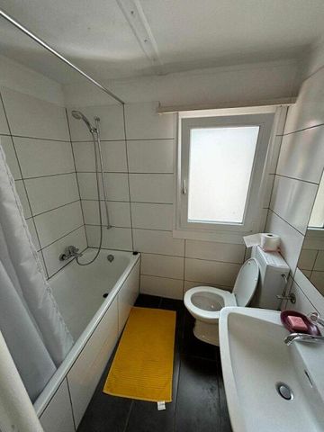 Möbliertes Zimmer mit Etagenbad - Photo 3