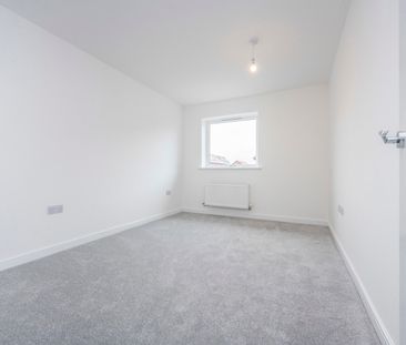 2 bedroom maisonette to rent Retinta Grove, Whitehouse, Milton Keyn... - Photo 1