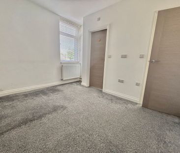 Attleborough Road, Nuneaton, CV11 - Photo 2