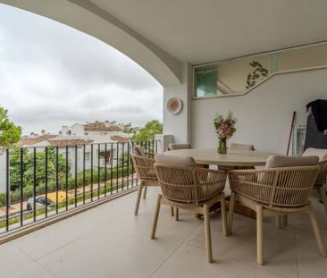 Luxury Apartment for rent in Benahavís, Andalusia - Photo 6