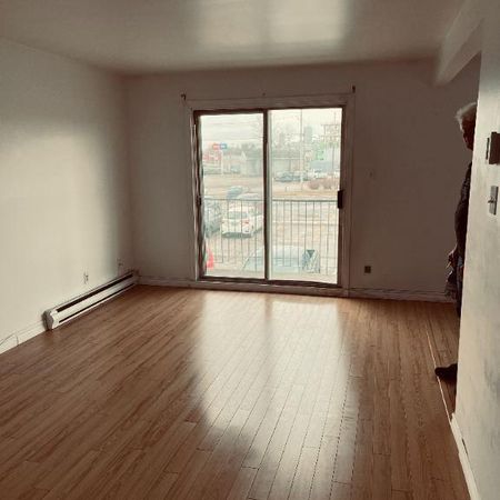 Beau 4 ½ (Décembre et/ou Janvier) - Photo 4