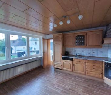 Freundliche 2,5 Zimmer-Wohnung mit Balkon und EBK in Netphen - Foto 1