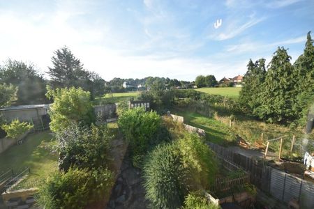 Micklefield Road, High Wycombe, Buckinghamshire,HP13 - Photo 3