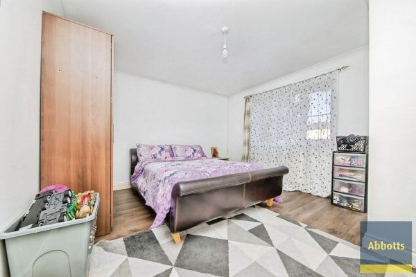 ., Norman Crescent, Ipswich - Photo 1