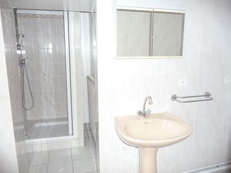 Maison de 75m2 à louer sur Saint-Jean-les-Deux-Jumeaux - Photo 2