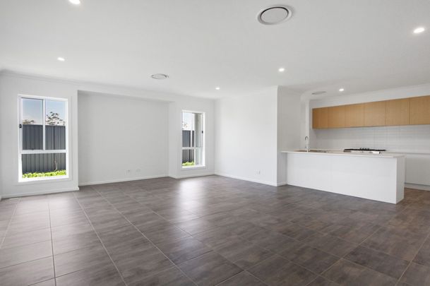 Brand New Executive Residence - Photo 1