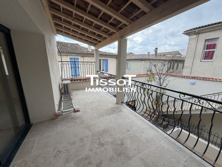 Location Appartement 3 pièces 50m² NIMES 30000 - Photo 2