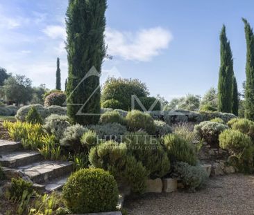 Luberon - Propriété d'exception avec piscine chauffée - Photo 2